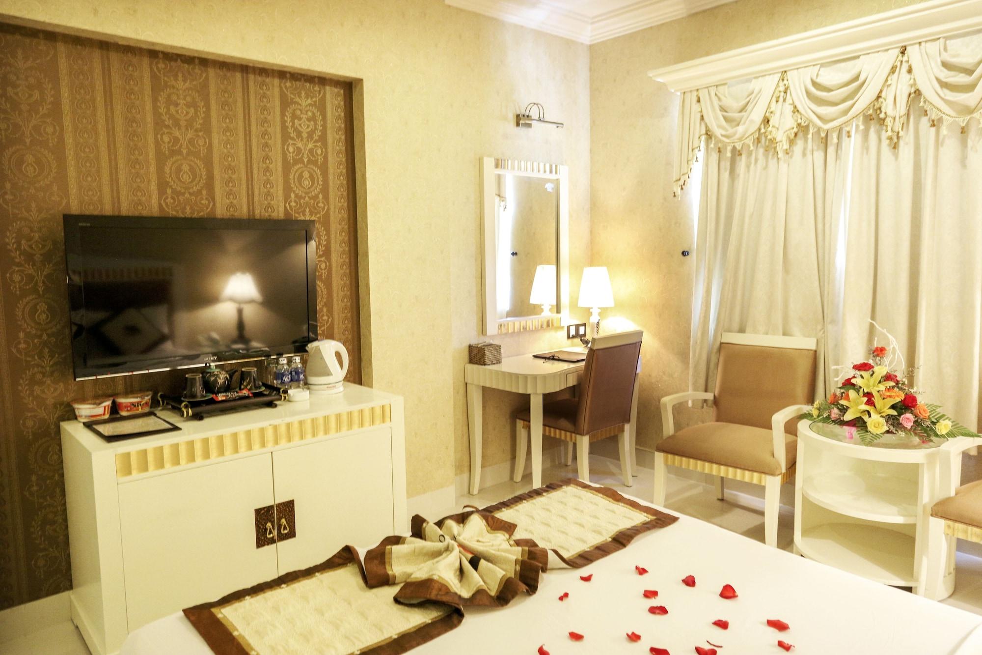 Seventeen Saloon Hotel Дананг Екстериор снимка